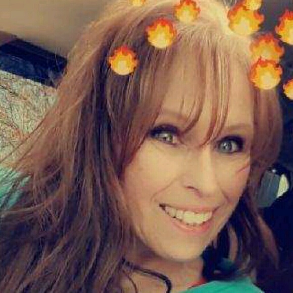 Meet your Posher, Cindy - Picture 1 of 1